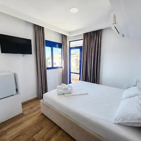 Bluebalcony Hotel 3*