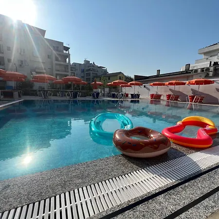 Hotel Bluebalcony 3*